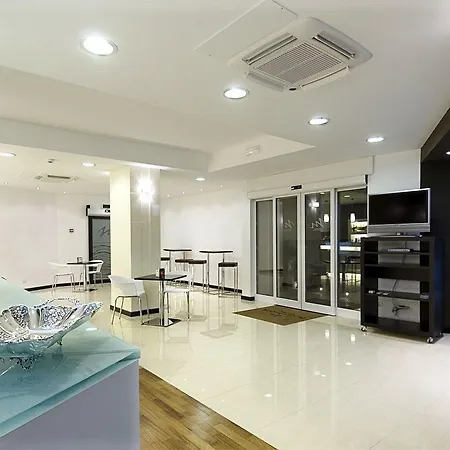 فندق Miramare غالّيبولي