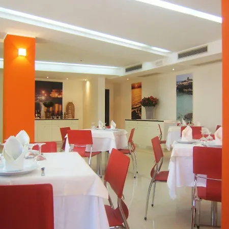 Ξενοδοχείο Miramare 3*